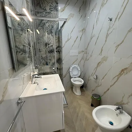 Valentino Station Garibaldi Νάπολη